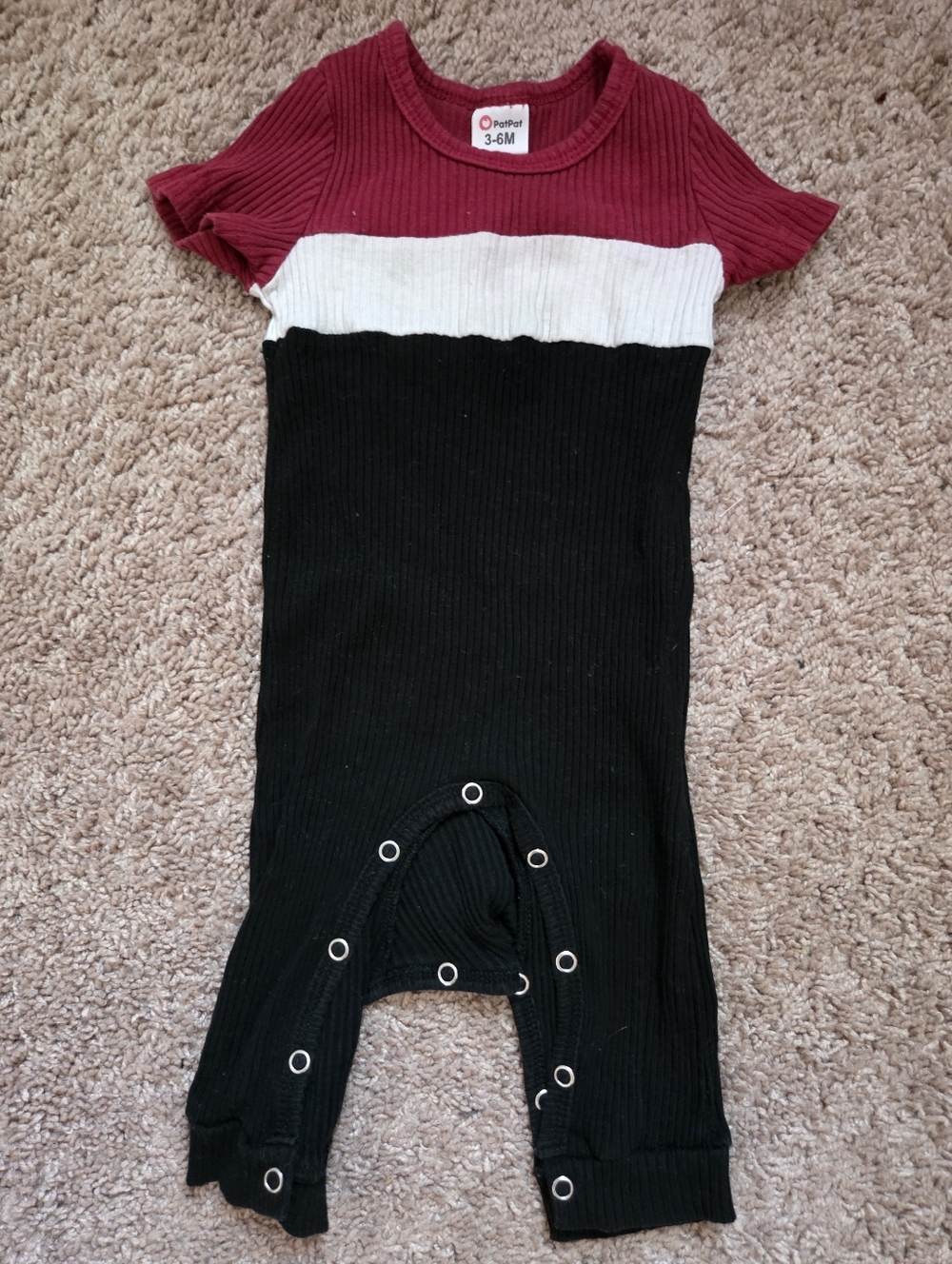 PatPat Maroon White Black Ribbed Short-Sleeve Baby One-Piece